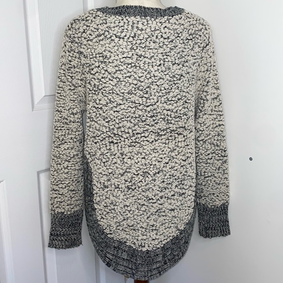Hippie Love Sweater Size M - Picture 6 of 9